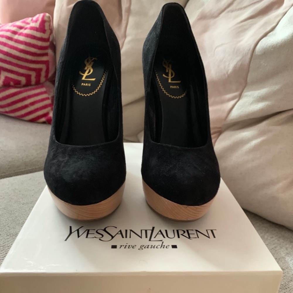 YSL Pump Yves Saint Laurent